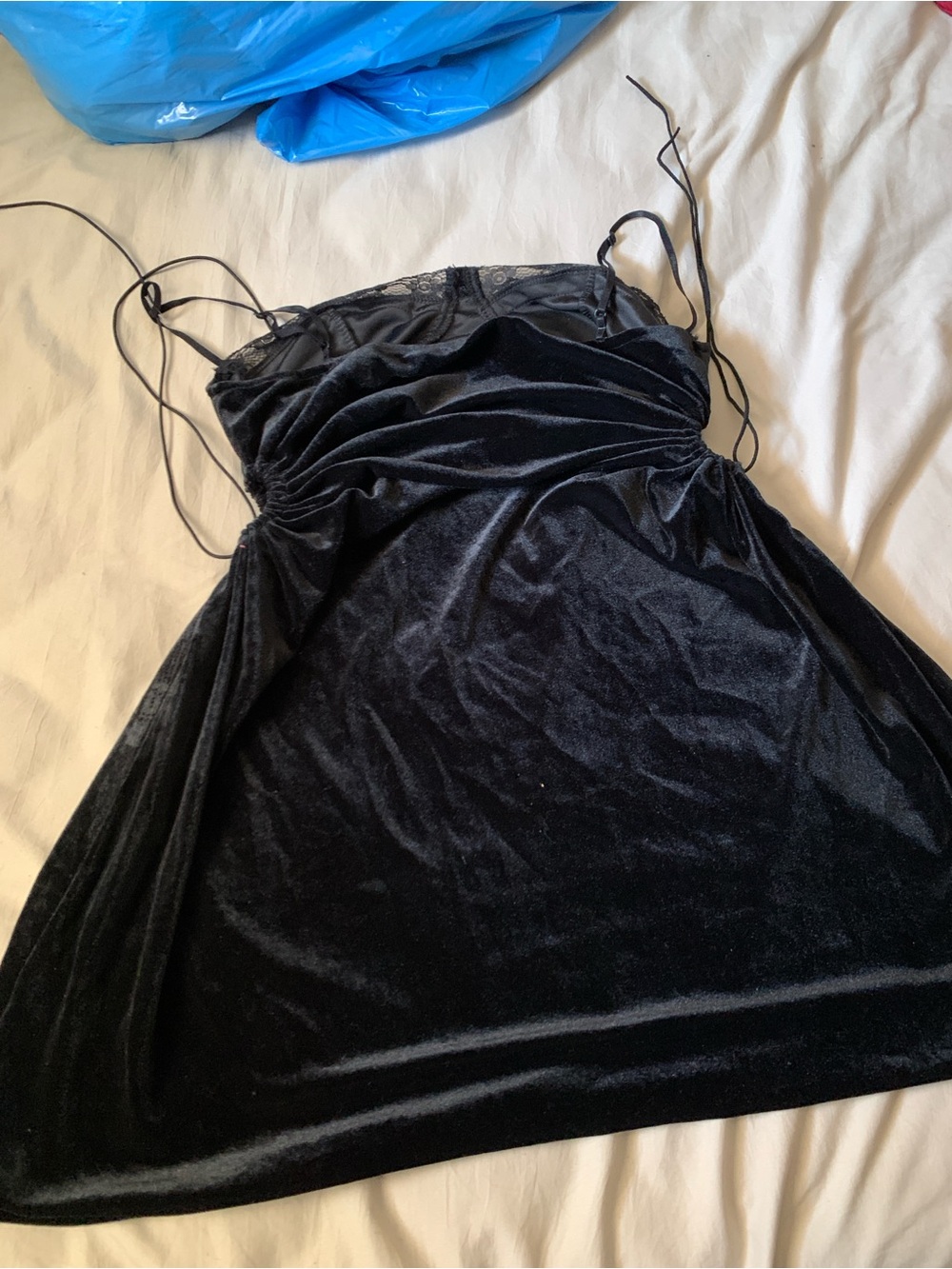 BLACK MINI DRESS ‼️ - Picture 7 of 8